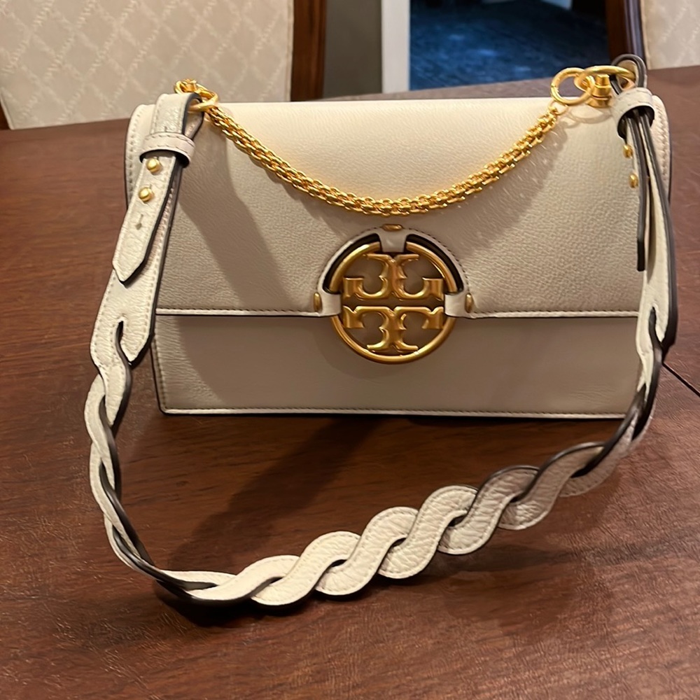 Tory Burch Miller Shoulder Bag in Ivory. Brand new with tags!